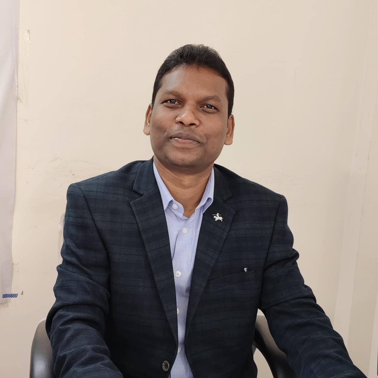Dr. Rakesh Singh Paraste 